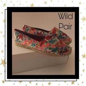 New! Cute Wild Pair Floral Slip on Espadrilles 6